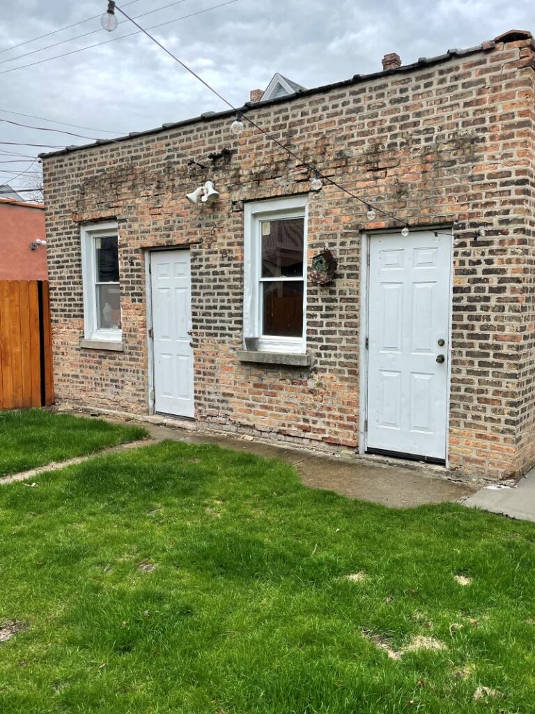 Garage before Jagra restauration